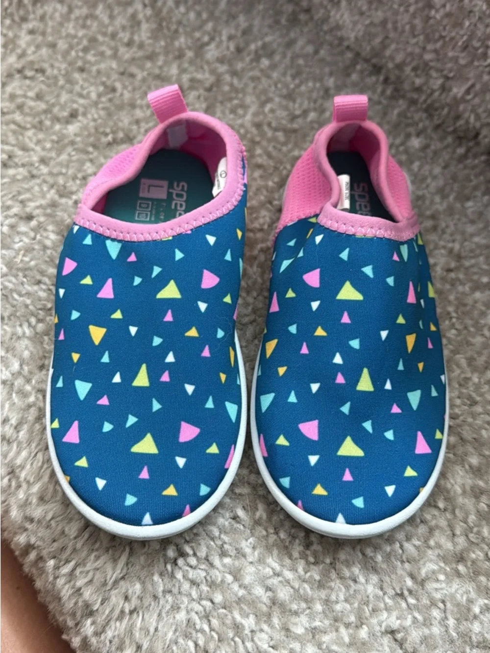 Speedo Teal Water Shoes with Pink Trim and Multicolor Triangle Print